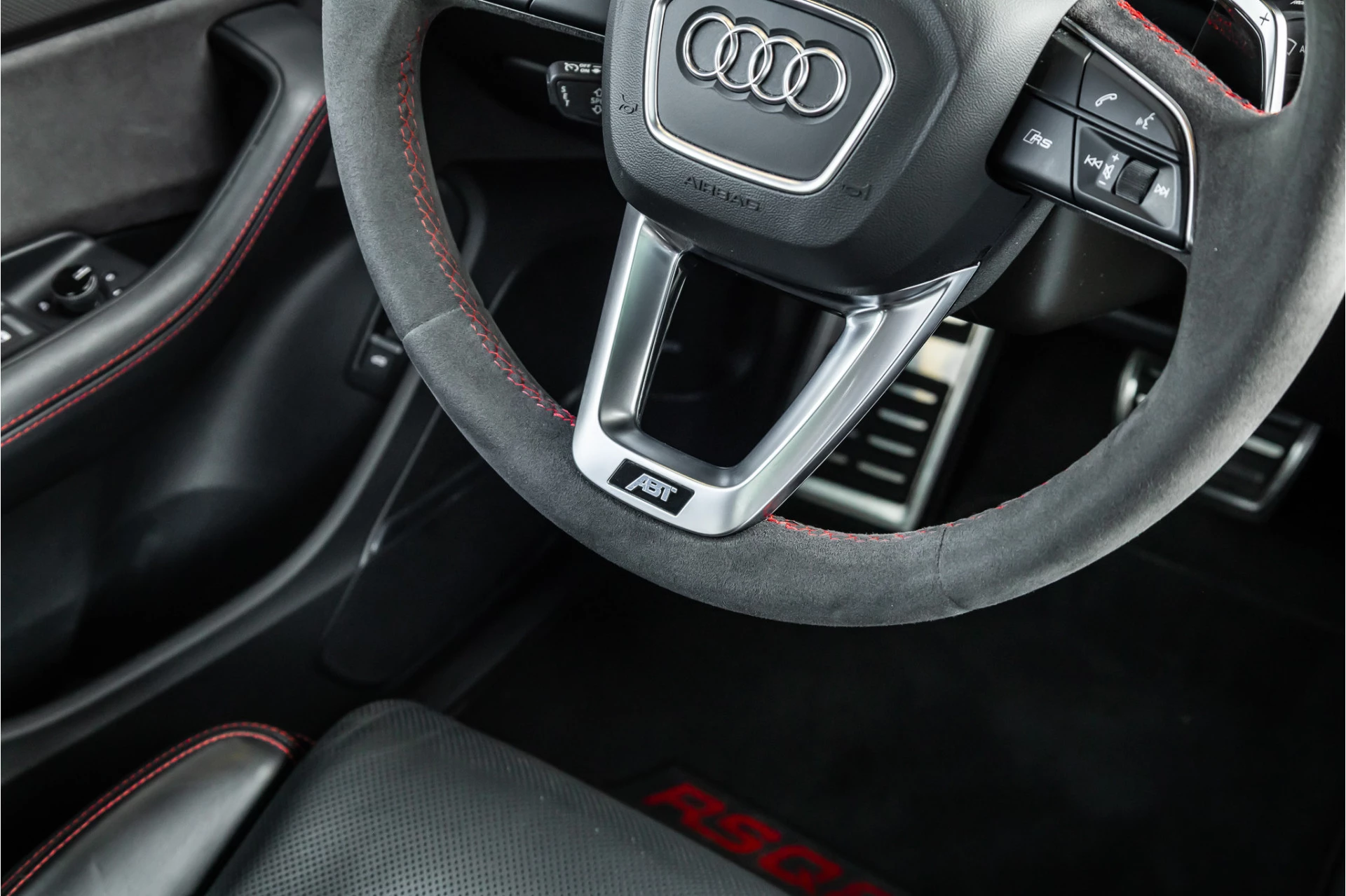Hoofdafbeelding Audi RSQ8