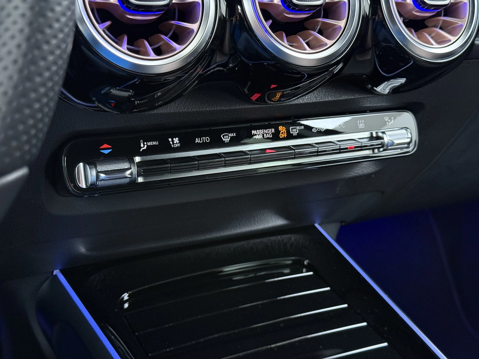 Hoofdafbeelding Mercedes-Benz EQB