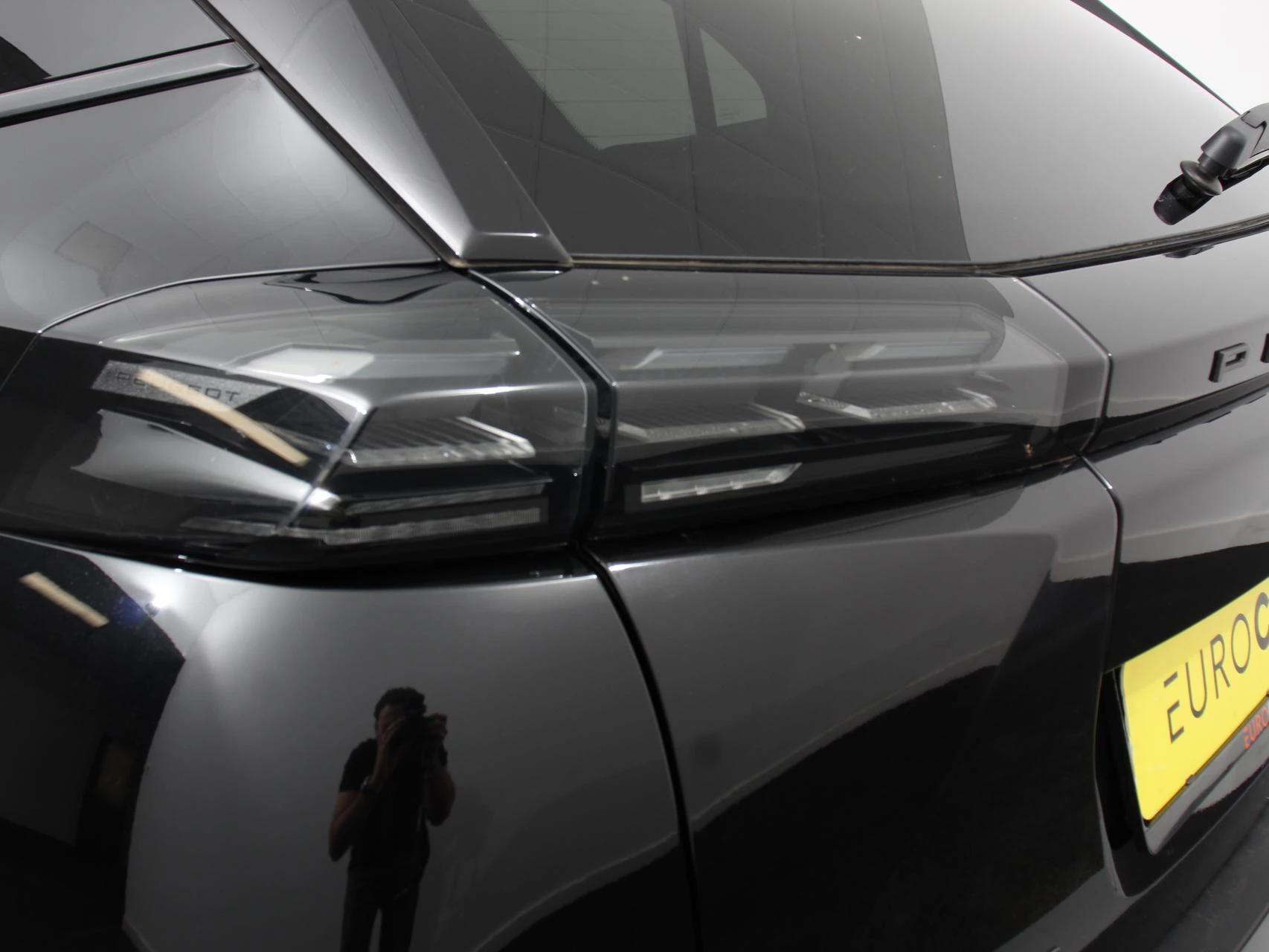 Hoofdafbeelding Peugeot e-2008