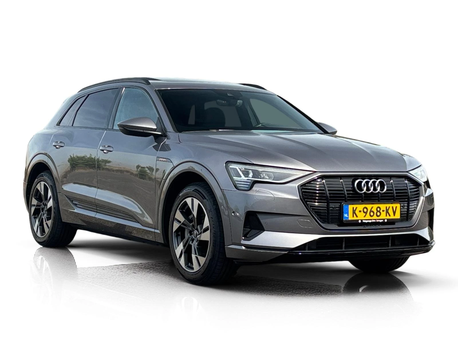 Hoofdafbeelding Audi e-tron