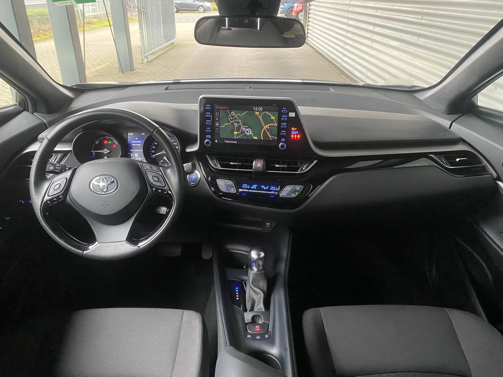 Hoofdafbeelding Toyota C-HR