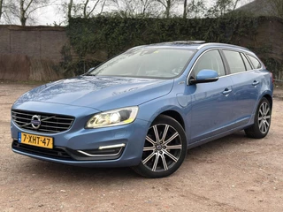 Volvo V60 2.4 D6 AWD Plug-In Hybrid Summum AUTOM PANO CRUISE