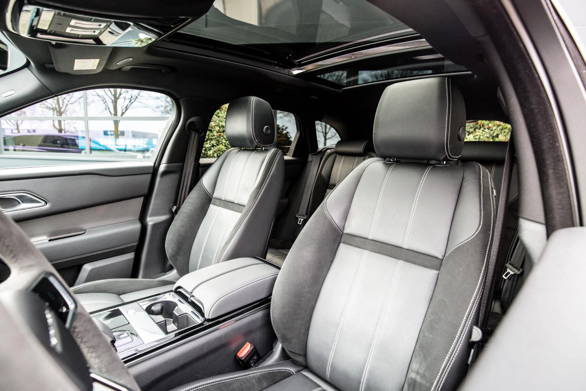 Hoofdafbeelding Land Rover Range Rover Velar