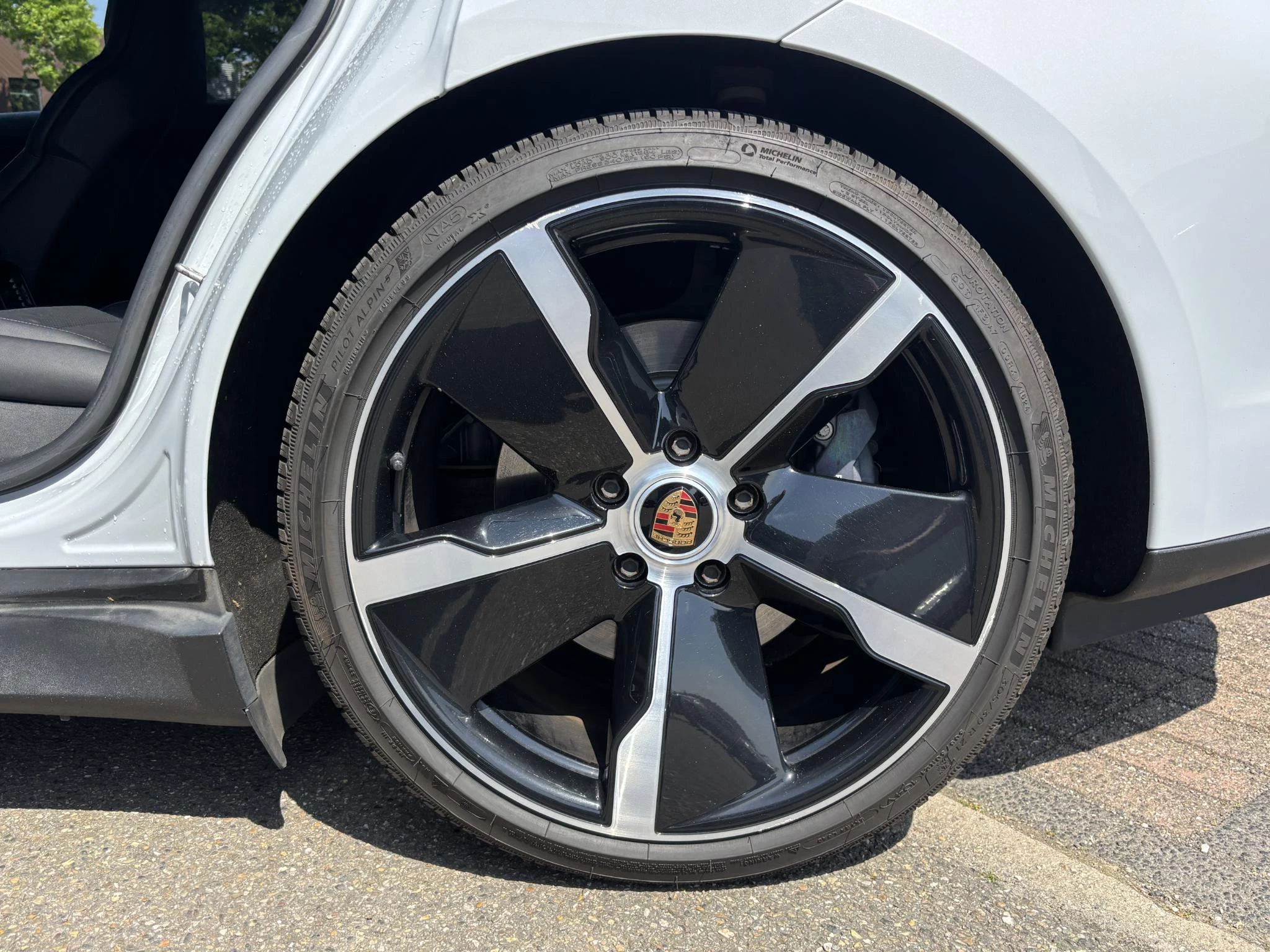 Hoofdafbeelding Porsche Taycan