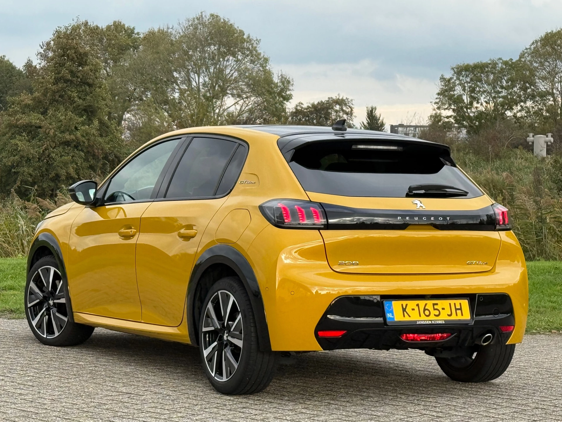 Hoofdafbeelding Peugeot 208