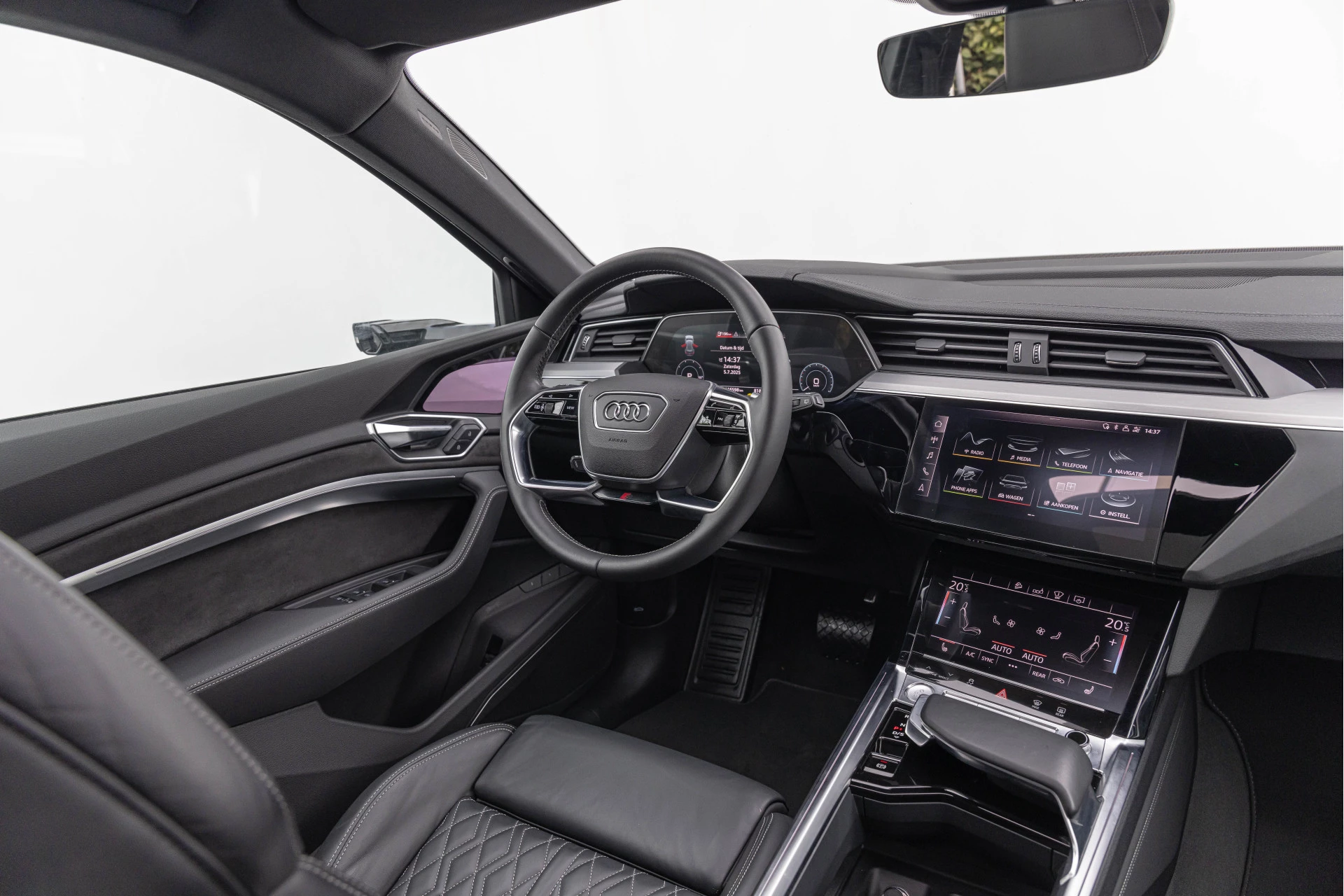 Hoofdafbeelding Audi e-tron
