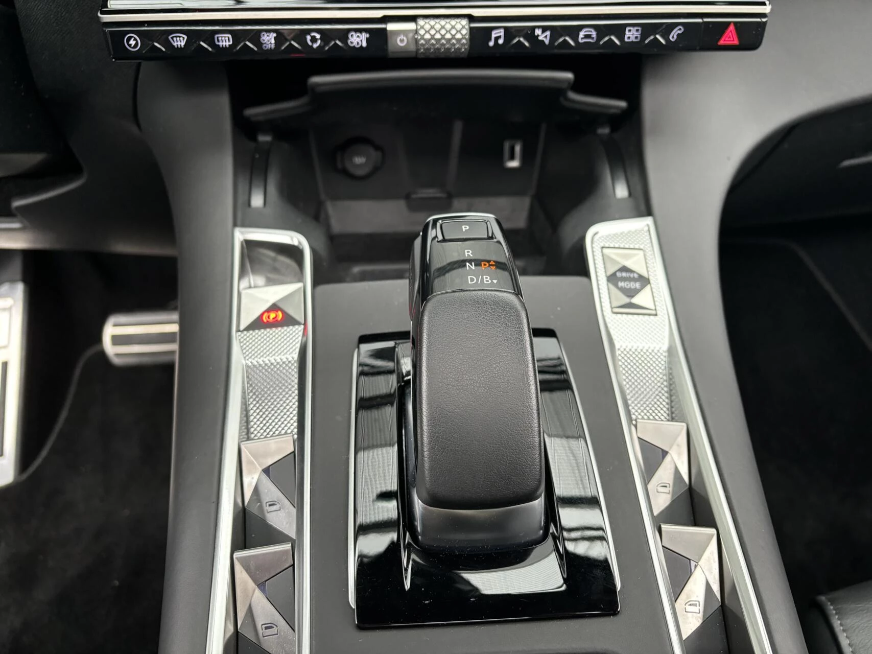 Hoofdafbeelding DS DS 7