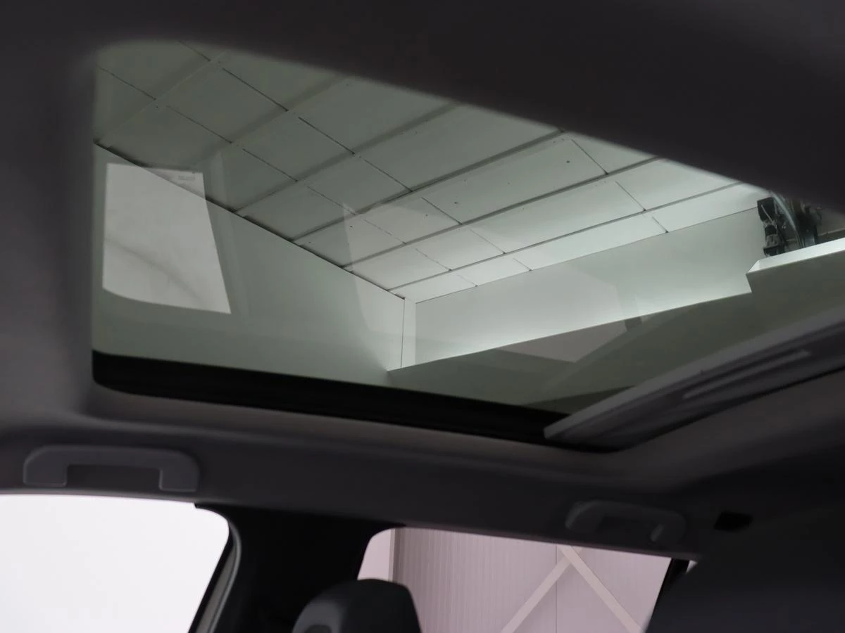 Hoofdafbeelding Peugeot e-2008