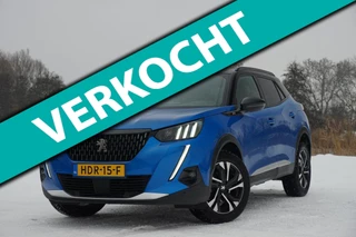 Peugeot 2008 1.2 PureTech GT AUT | Blue Vertigo | Zwarte hemel/AppleCarplay/Camera/NAV/Half-Leder - Chique & Sportief!