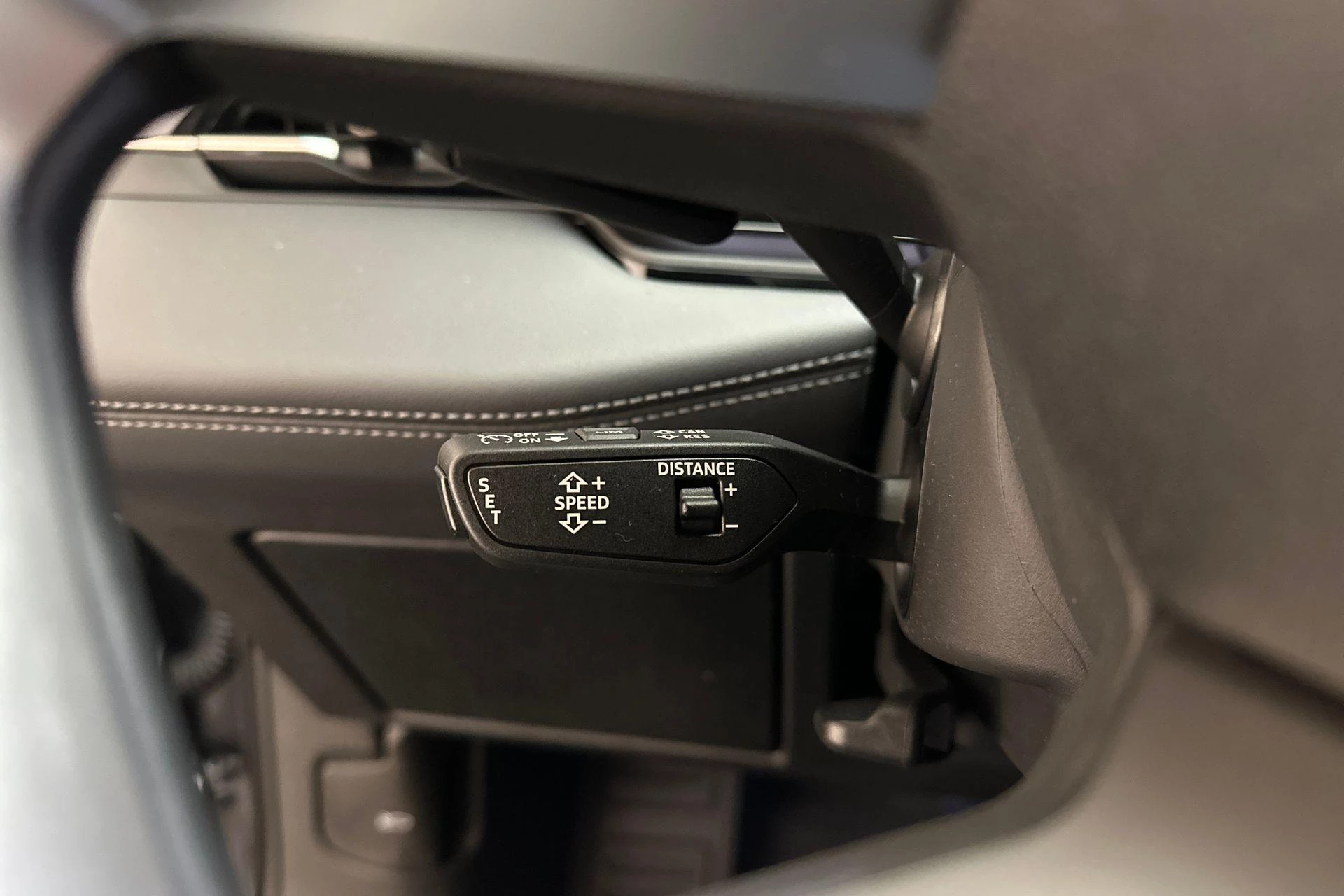 Hoofdafbeelding Audi A6 Avant e-tron