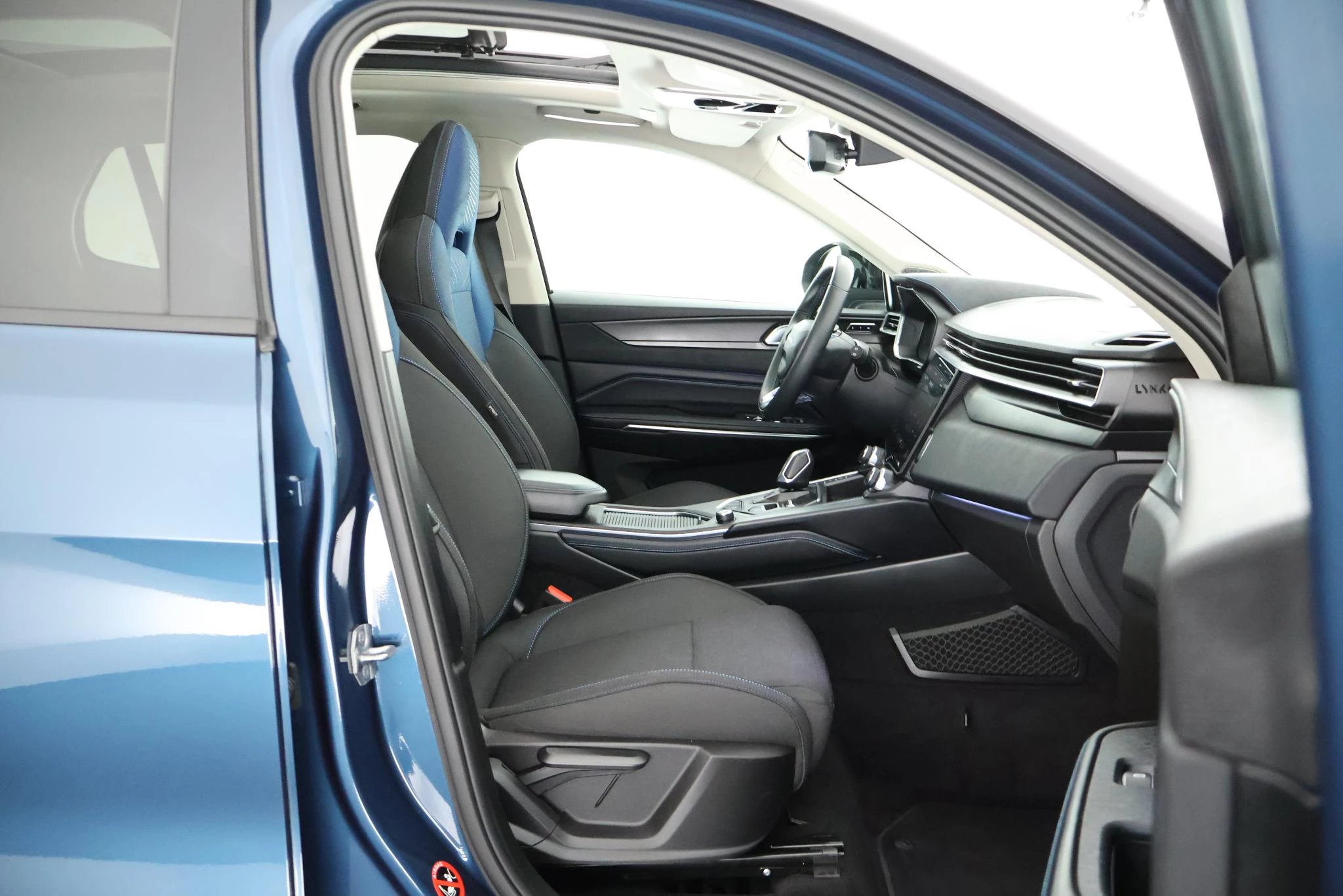 Hoofdafbeelding Lynk & Co 01