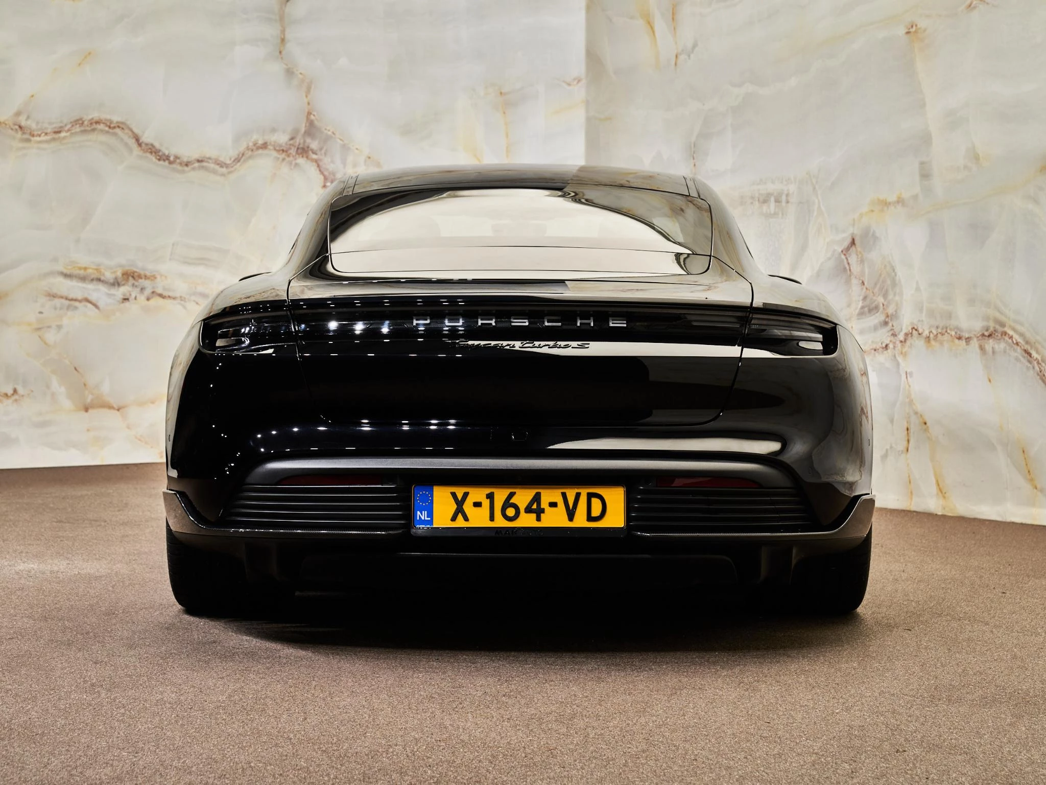 Hoofdafbeelding Porsche Taycan