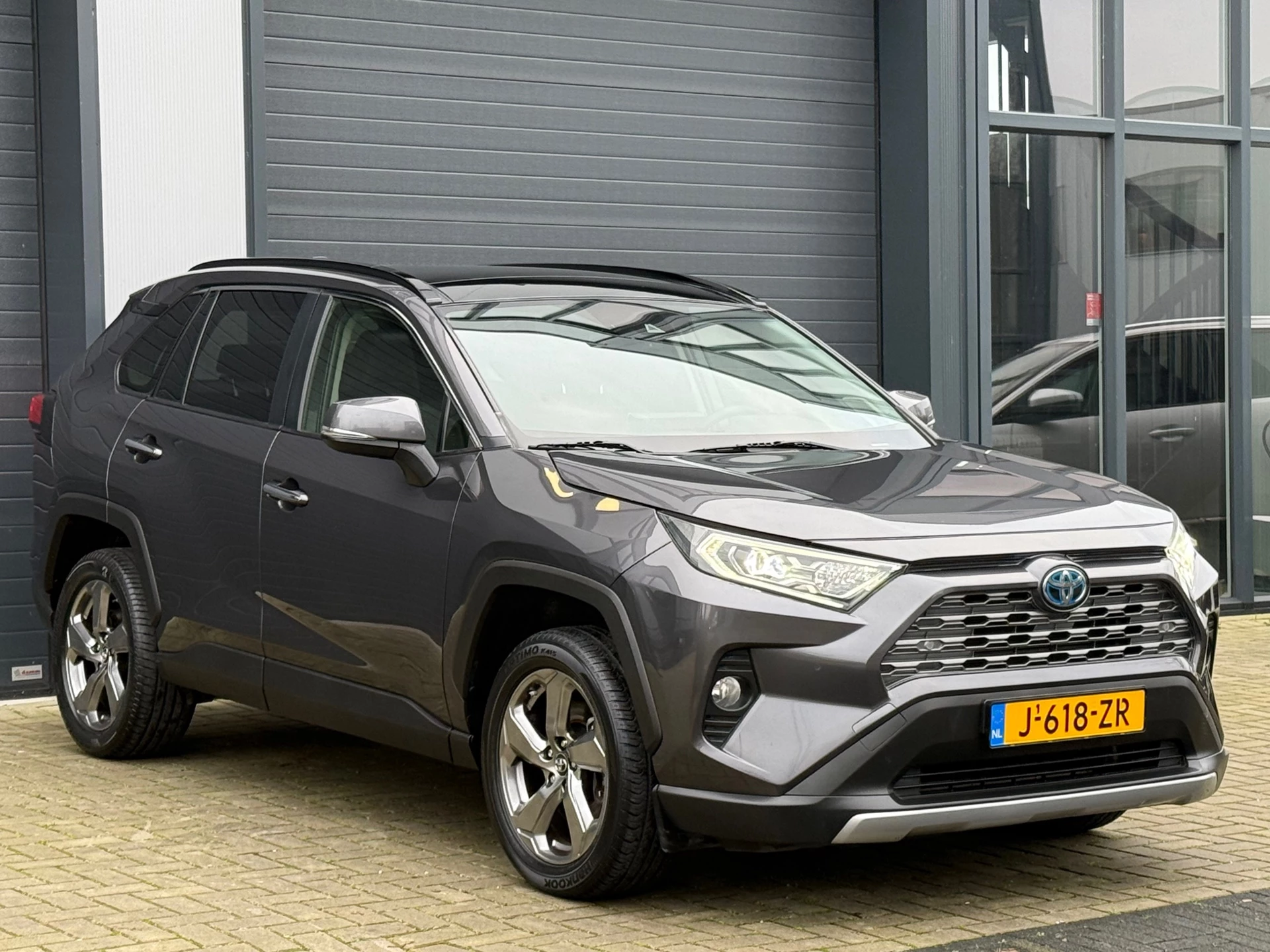 Hoofdafbeelding Toyota RAV4