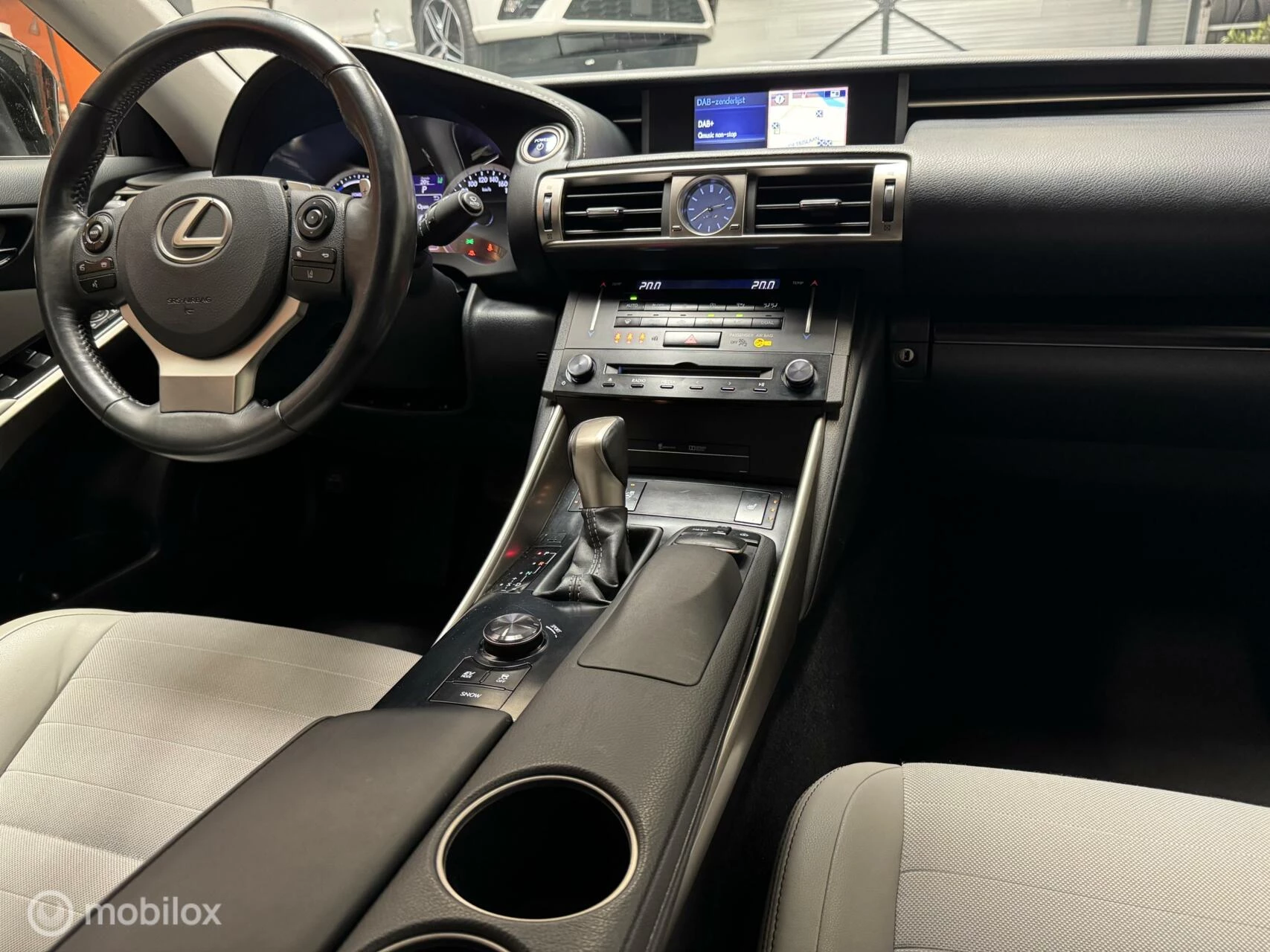 Hoofdafbeelding Lexus IS