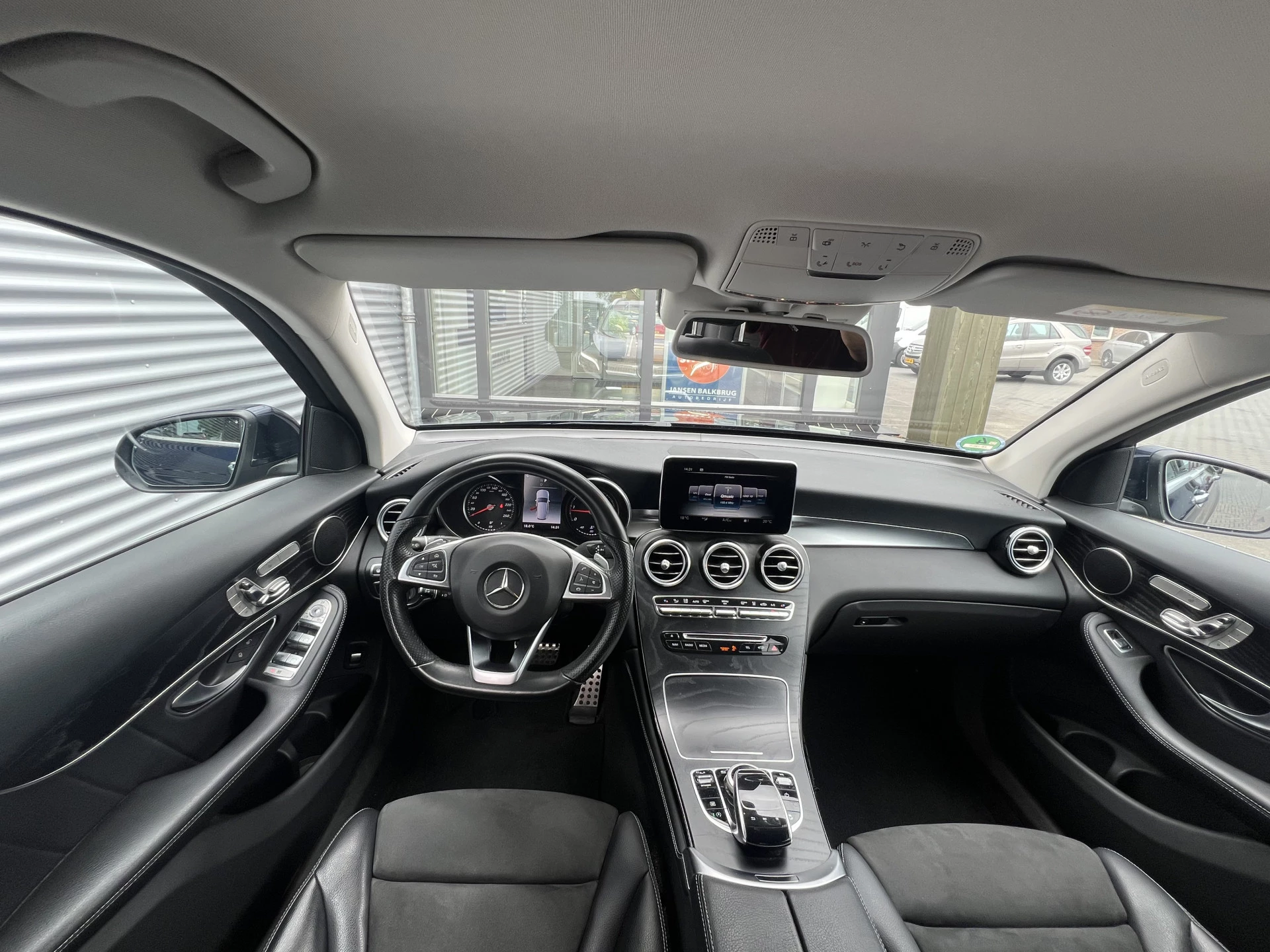 Hoofdafbeelding Mercedes-Benz GLC