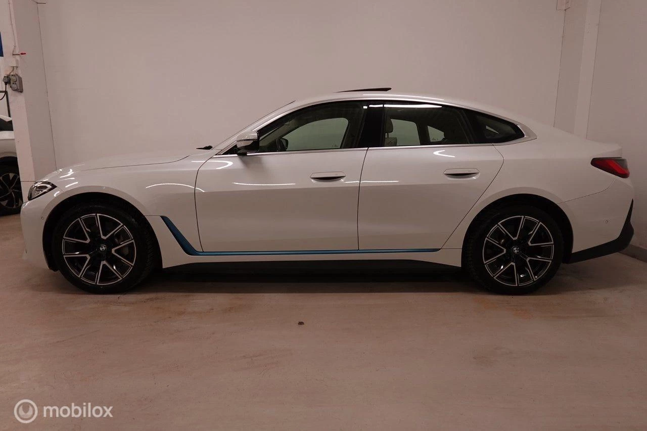 Hoofdafbeelding BMW i4