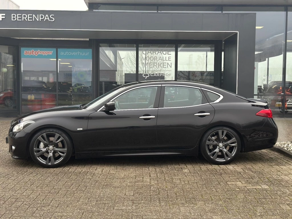 Hoofdafbeelding Infiniti M