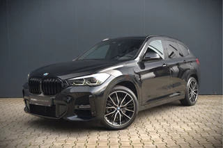 BMW X1 xDrive25e Business Ed. Plus M Sport | Adaptive Cruise Control | Vol Leder | Keyless | Camera | Stuurverwarming | Stoelverwarming | Shadow line | DAB | HIFI | Automaat | PDC | Navigatie |