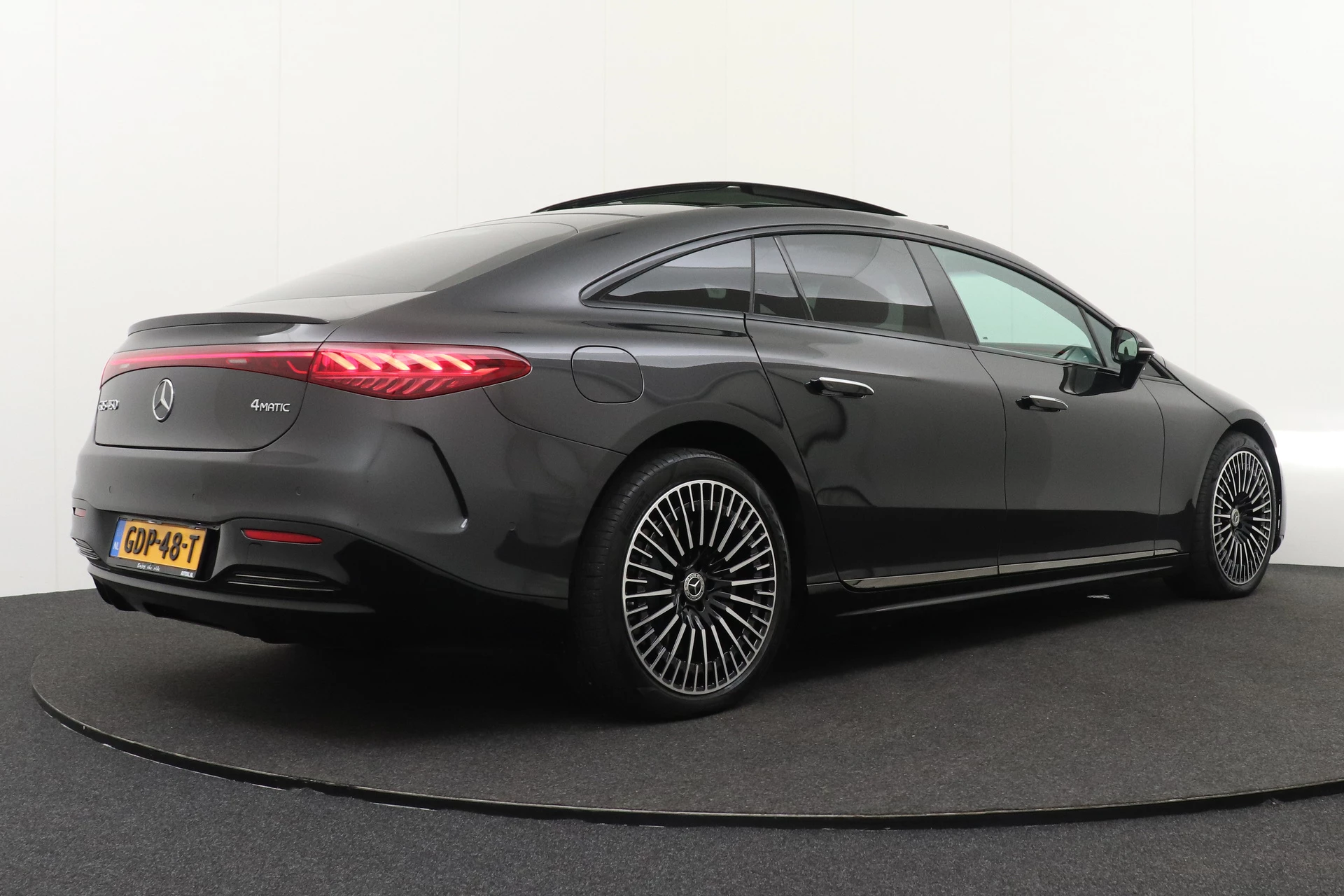 Hoofdafbeelding Mercedes-Benz EQS