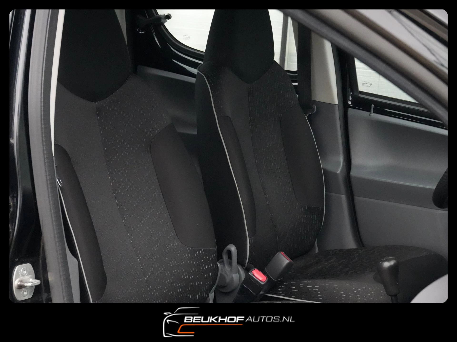 Hoofdafbeelding Peugeot 107