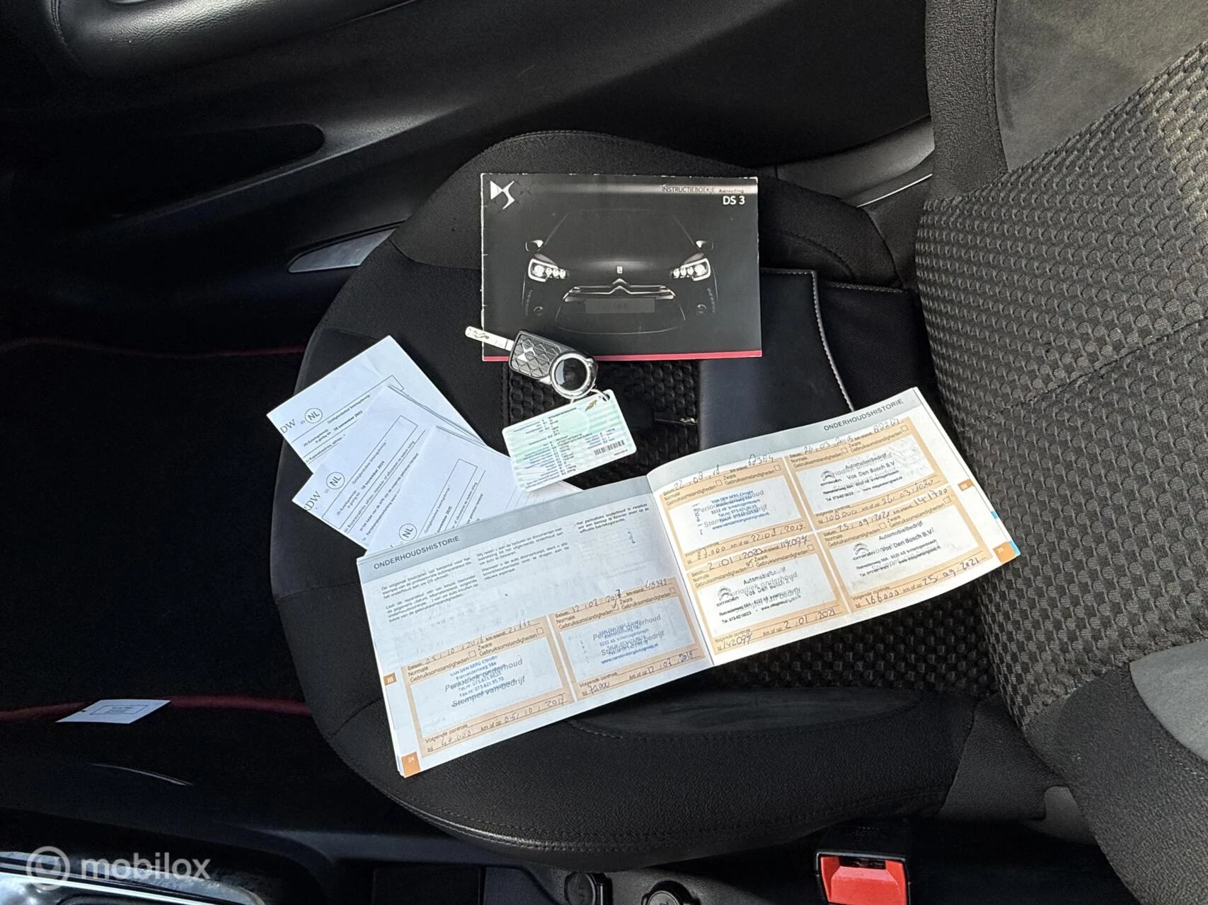 Hoofdafbeelding DS DS 3