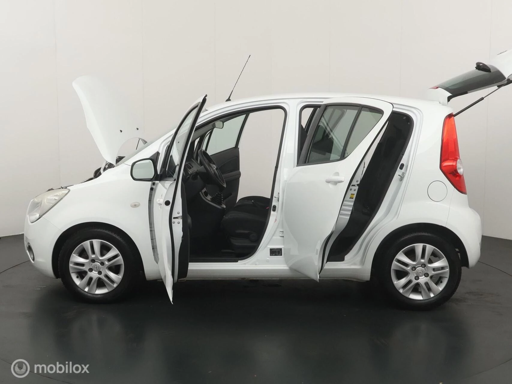 Hoofdafbeelding Opel Agila