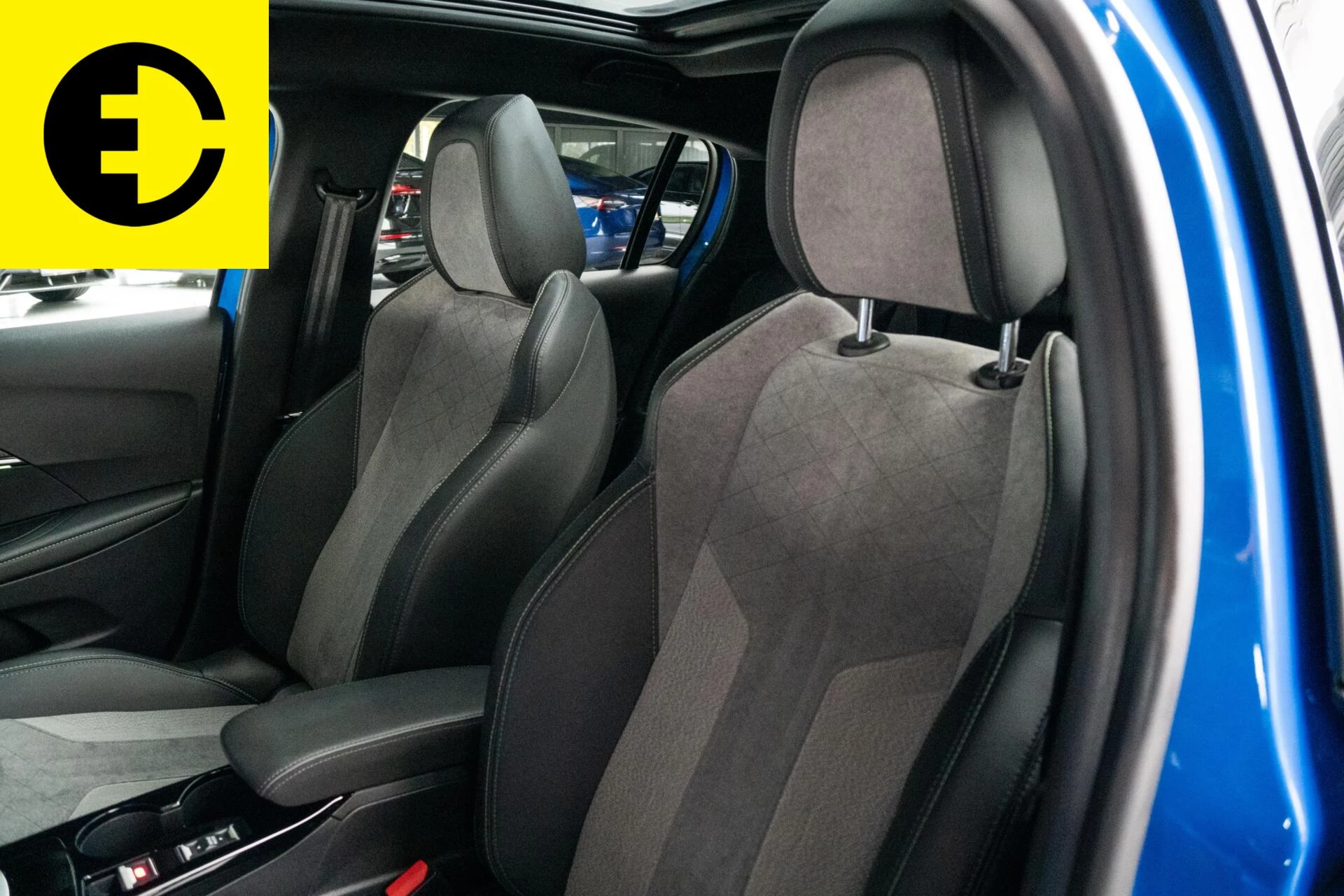 Hoofdafbeelding Peugeot e-208