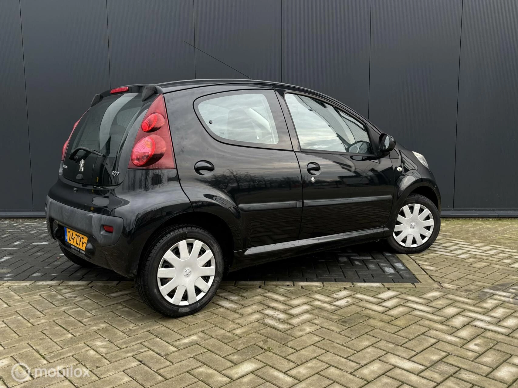 Hoofdafbeelding Peugeot 107