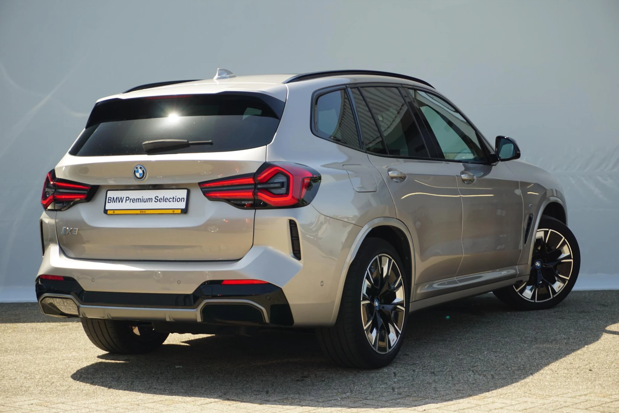 Hoofdafbeelding BMW iX3
