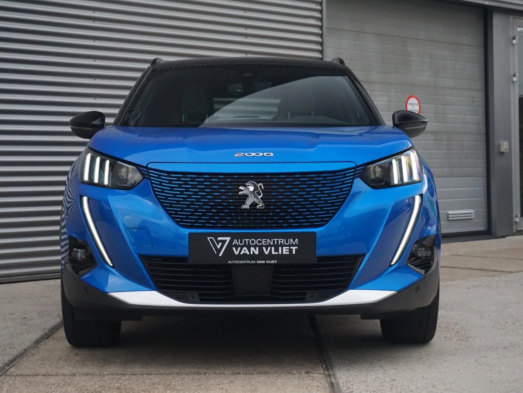 Hoofdafbeelding Peugeot e-2008