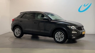 Volkswagen T-Roc 1.0 TSI 116pk Style Stoelverwarming Parkeersensoren Navigatie DAB+