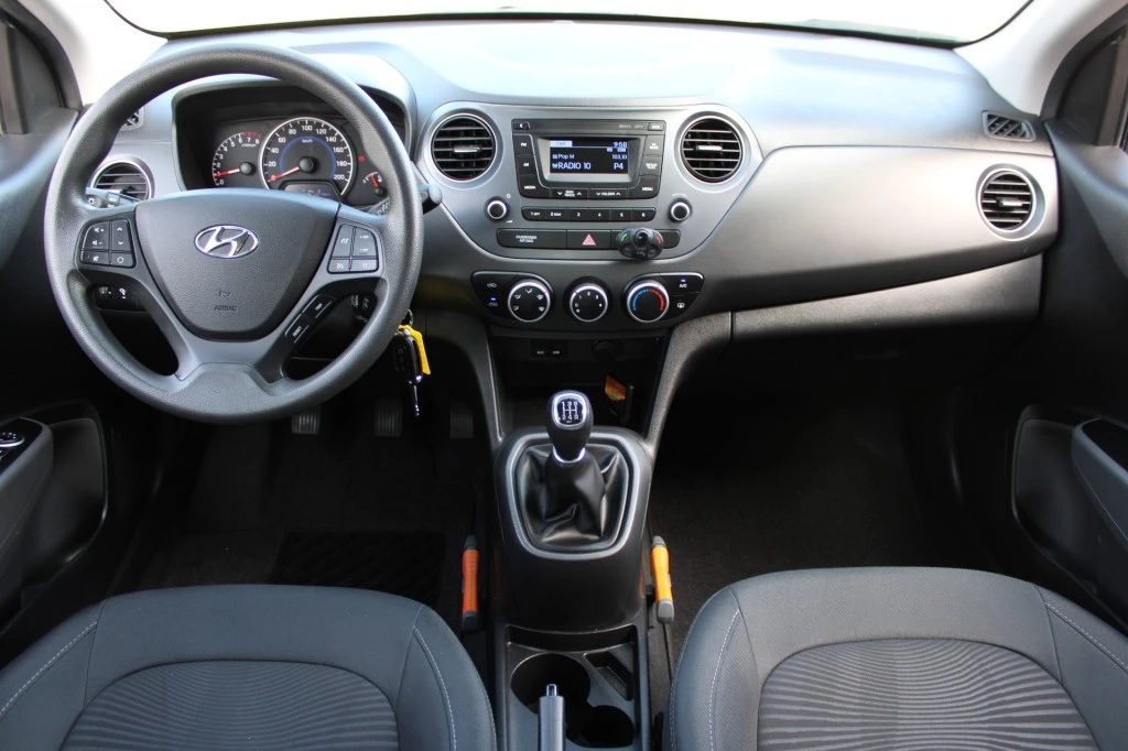 Hoofdafbeelding Hyundai i10