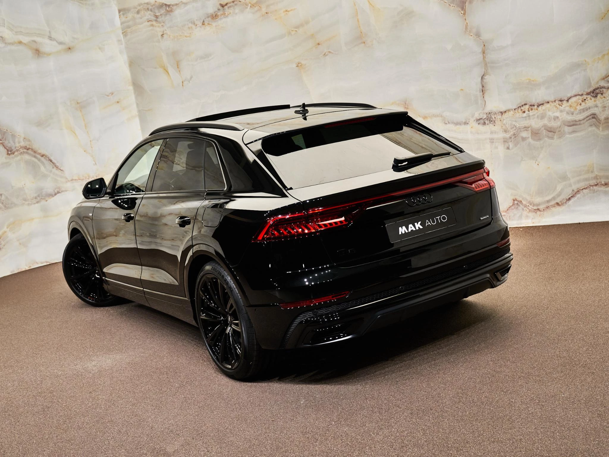 Hoofdafbeelding Audi Q8