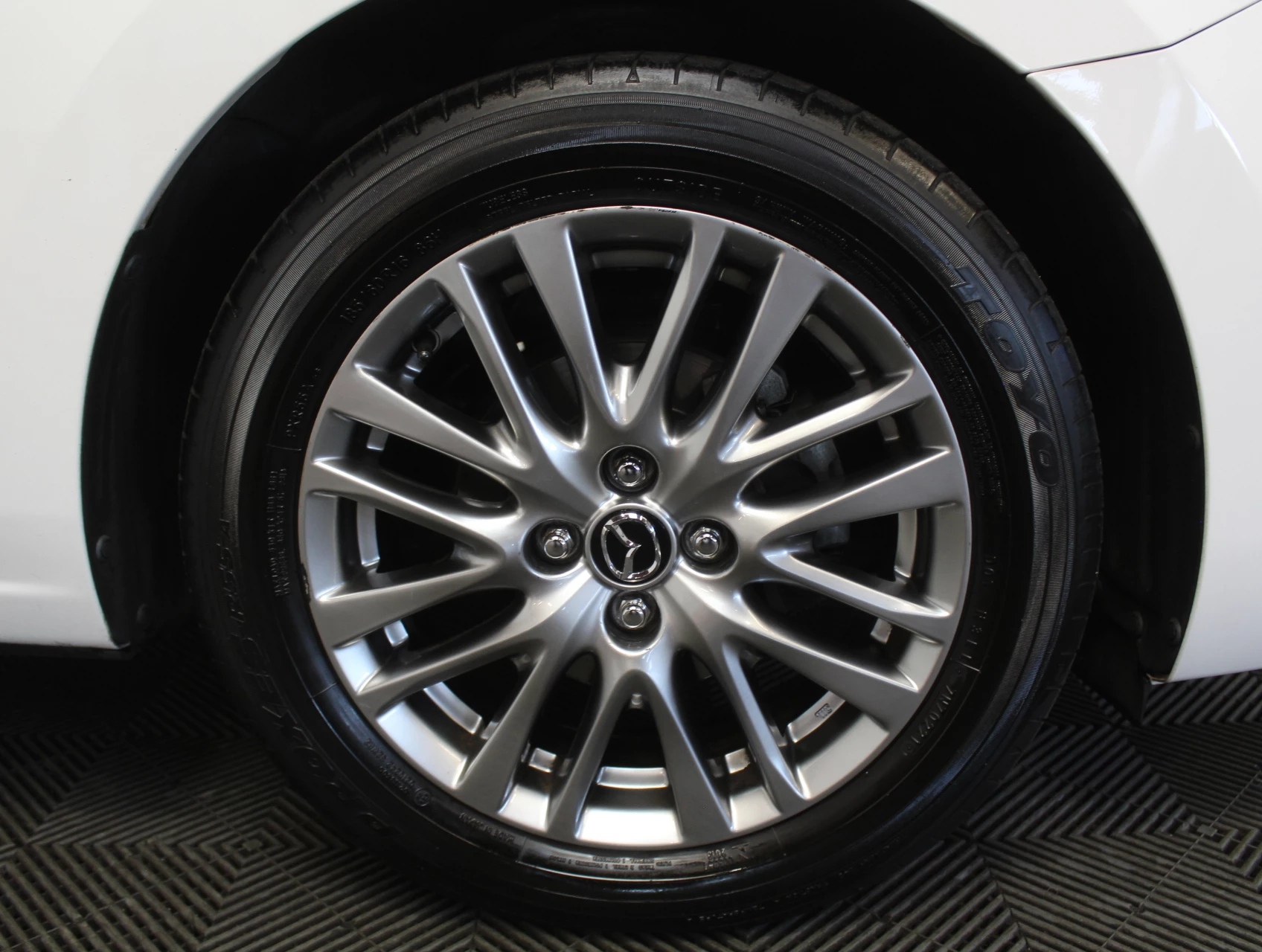 Hoofdafbeelding Mazda 2