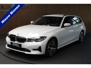 BMW 3 Serie Touring 330e M-pakket Leder Navi Climate ACC PDC Elektr. trekhaak Elektr. achterklep Climate (3-zone) Stoelverwarming PDC Carplay LM velgen BTW auto