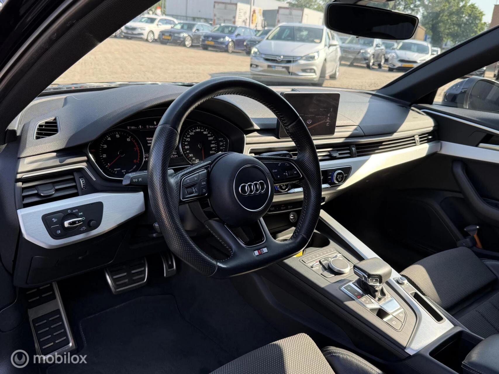 Hoofdafbeelding Audi A4