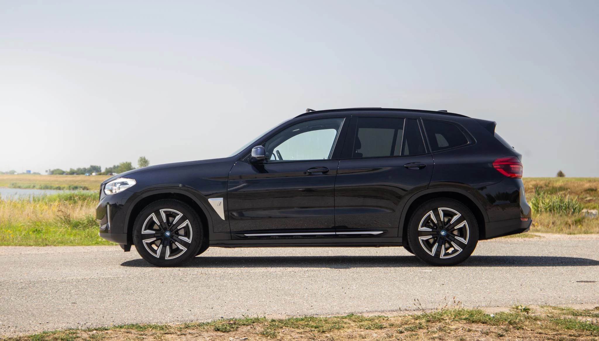 Hoofdafbeelding BMW iX3