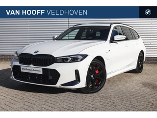 BMW 3 Serie Touring 330e High Executive M Sport Automaat / Panoramadak / Trekhaak / Sportstoelen / M Adaptief onderstel / Comfort Access / Adaptieve LED / Harman Kardon