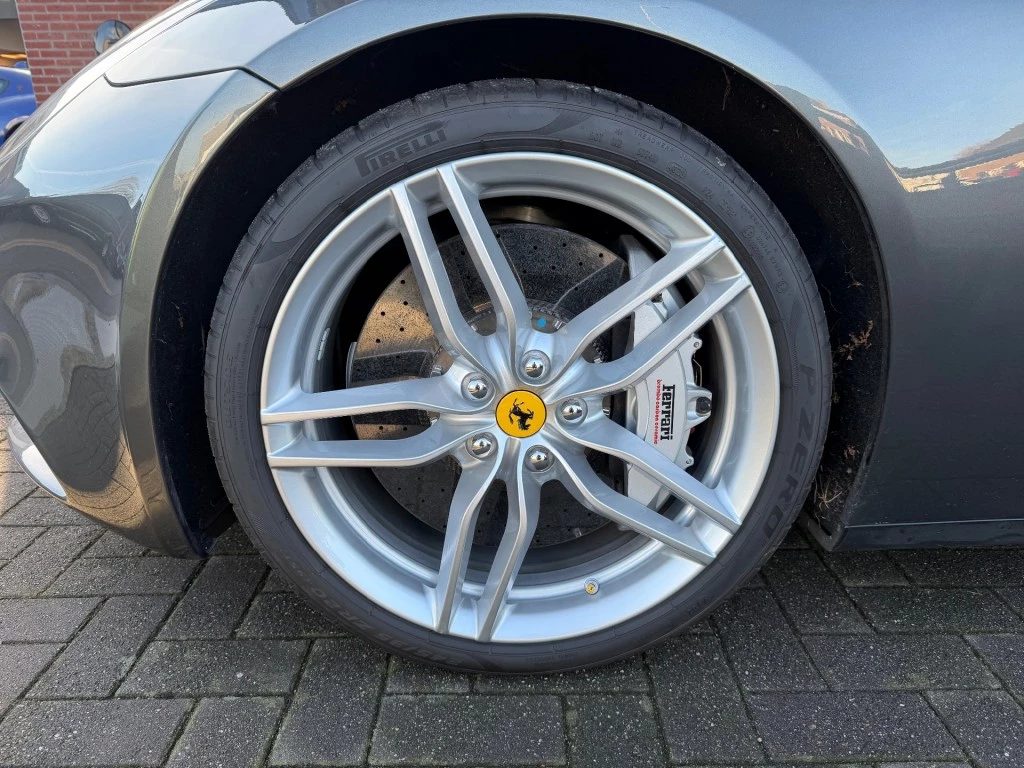 Hoofdafbeelding Ferrari FF