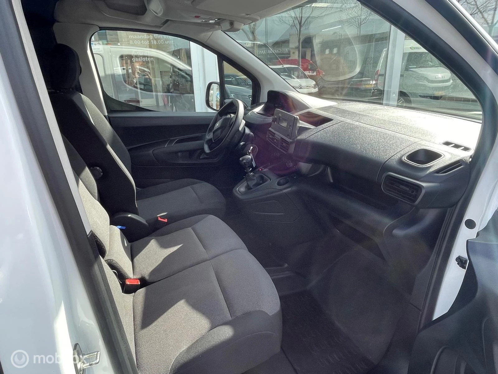 Hoofdafbeelding Peugeot Partner