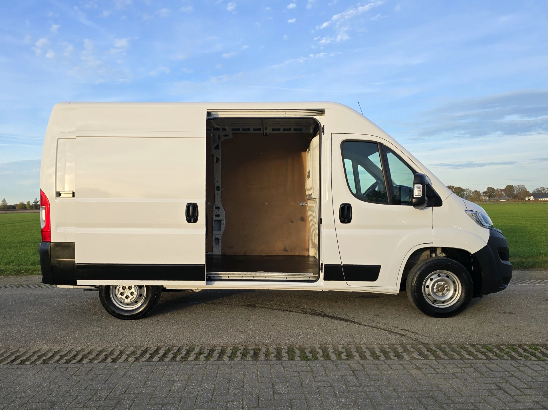 Hoofdafbeelding Opel Movano