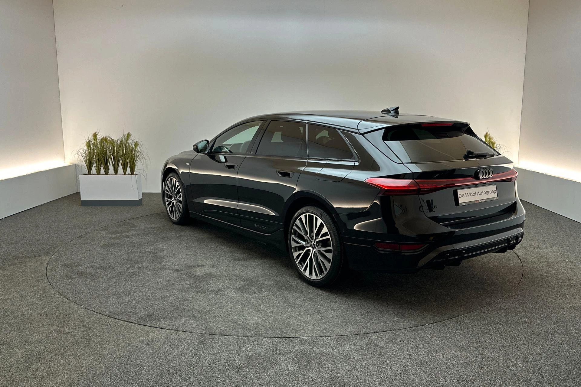 Hoofdafbeelding Audi A6 Avant e-tron