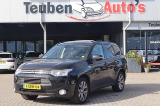 Mitsubishi Outlander 2.0 PHEV Instyle+ Navigatie, Climate control, Camera, Cruise control, LDW