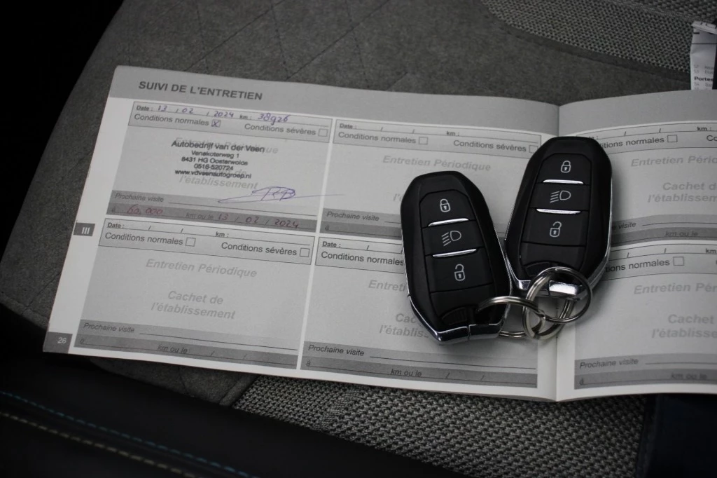 Hoofdafbeelding Peugeot e-208