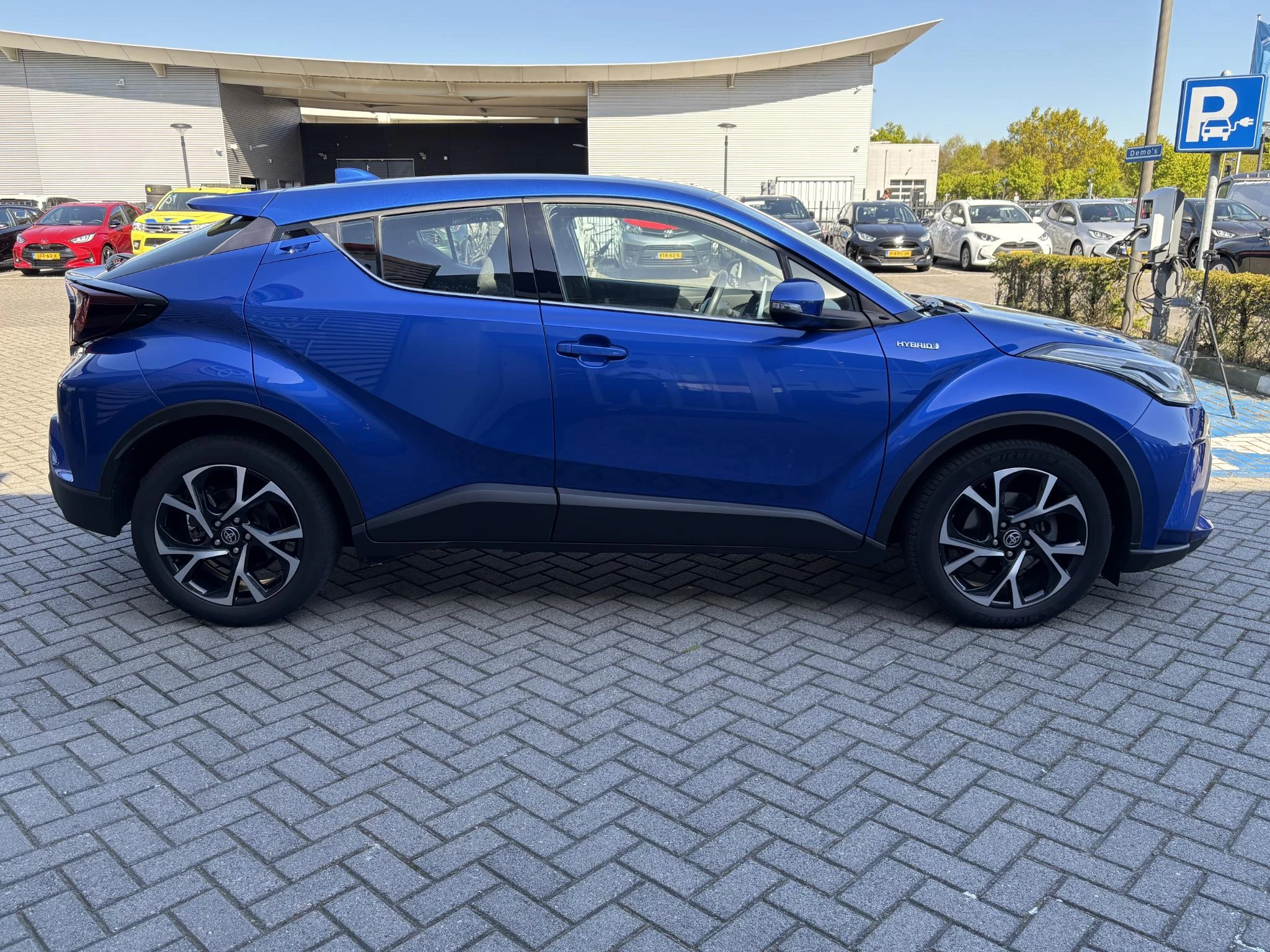 Hoofdafbeelding Toyota C-HR