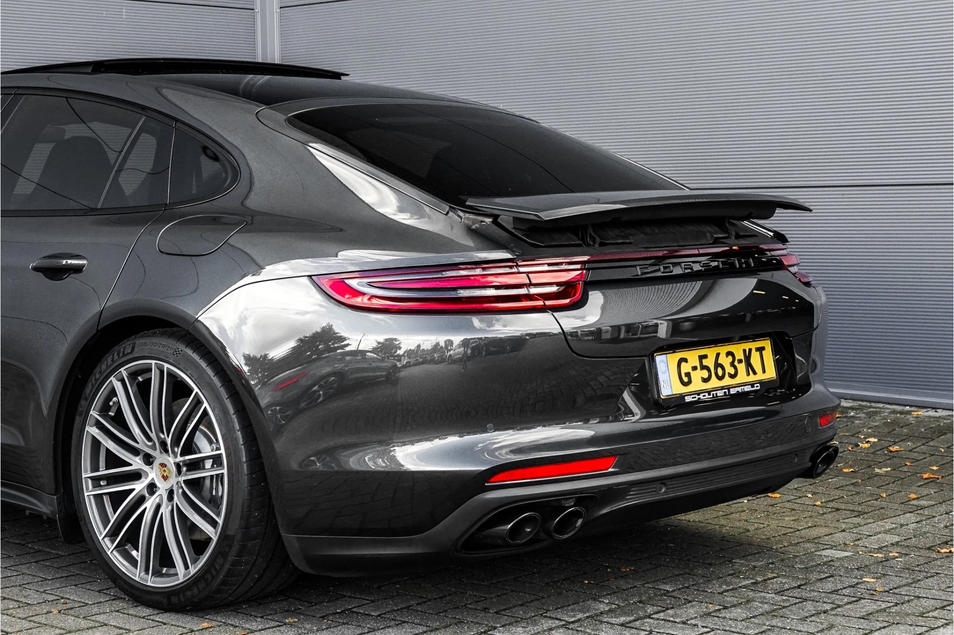 Hoofdafbeelding Porsche Panamera