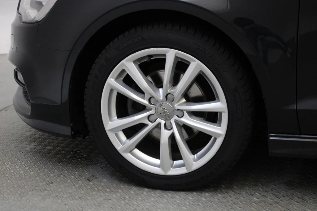 Hoofdafbeelding Audi Cabriolet