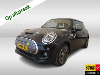 MINI Electric Mini Yours 33 kWh (184PK), 1e-Eig & Keurig-Onderh., NL-Auto, Navigatie, Luxe-Leder, Panoramadak, Stoelverwarming, Premium-Audio, LM.-Velgen-17Inch, Keyless-Entry/Start, Parkeersensoren-V+A, Achteruitrijcamera, Privacy-Glas