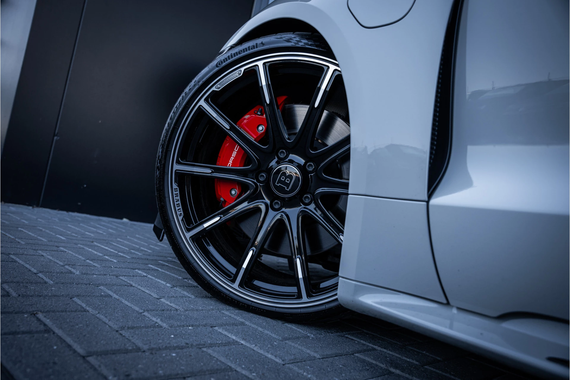 Hoofdafbeelding Porsche Taycan