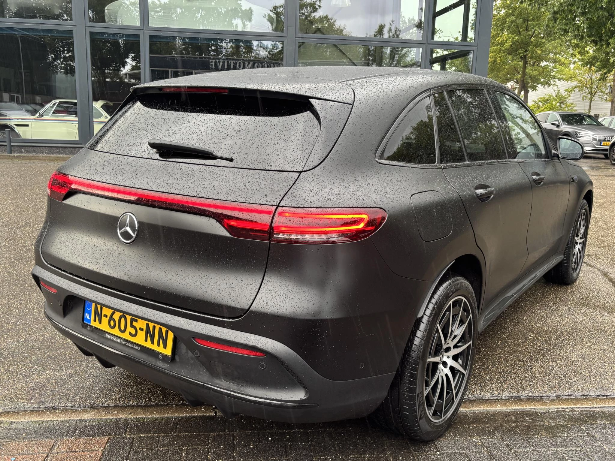 Hoofdafbeelding Mercedes-Benz EQC